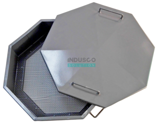 Sieve and cover for the 150l and 200l container