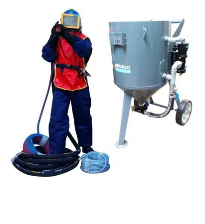 STANDARD remote controlled sand blasting package 150L